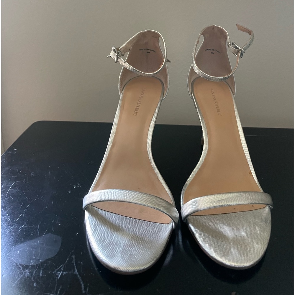 Banana Republic Silver Strap Heel Sandals size 8